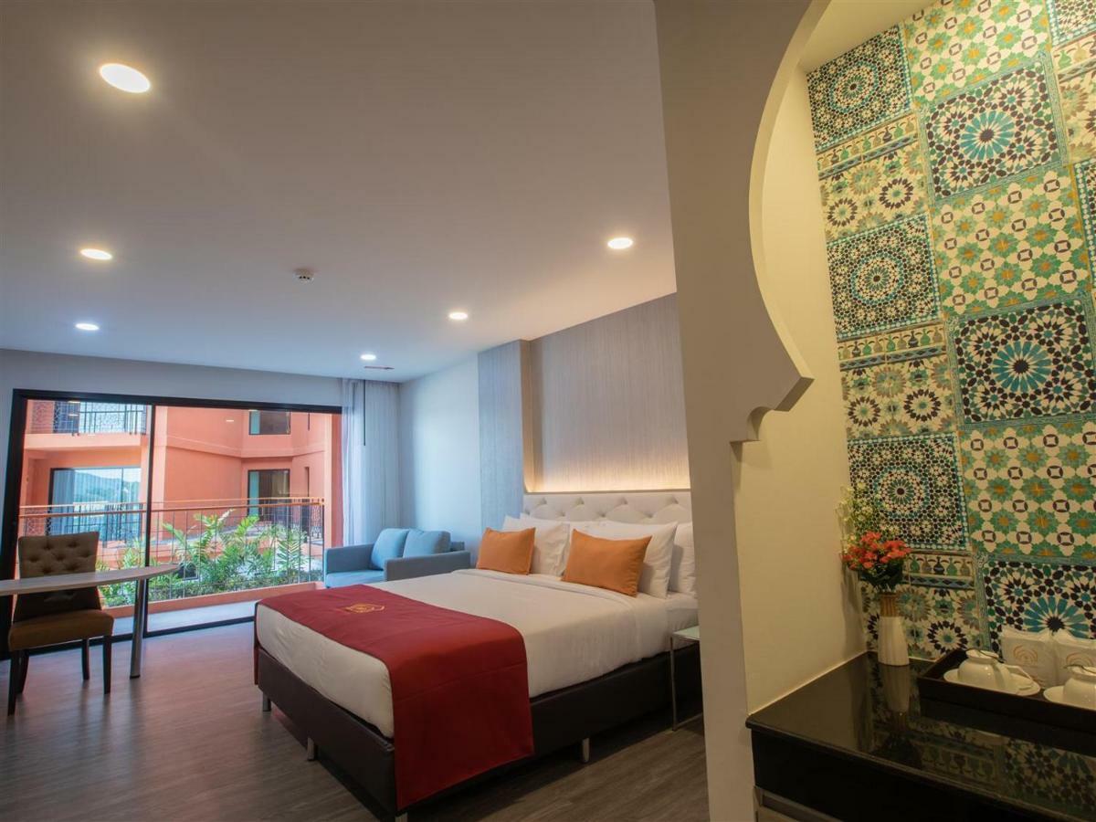 Alfahad Hotel Hat Yai Bagian luar foto