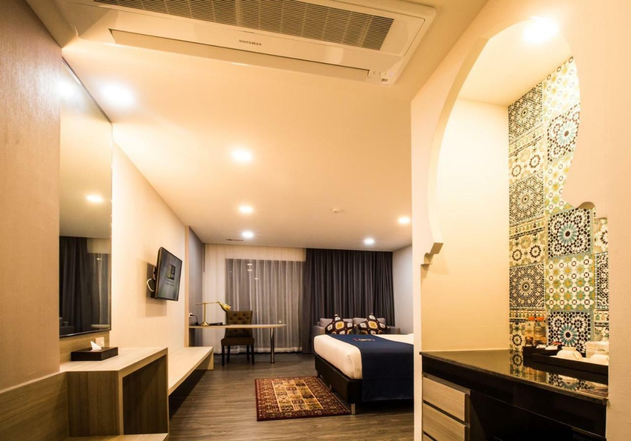 Alfahad Hotel Hat Yai Bagian luar foto