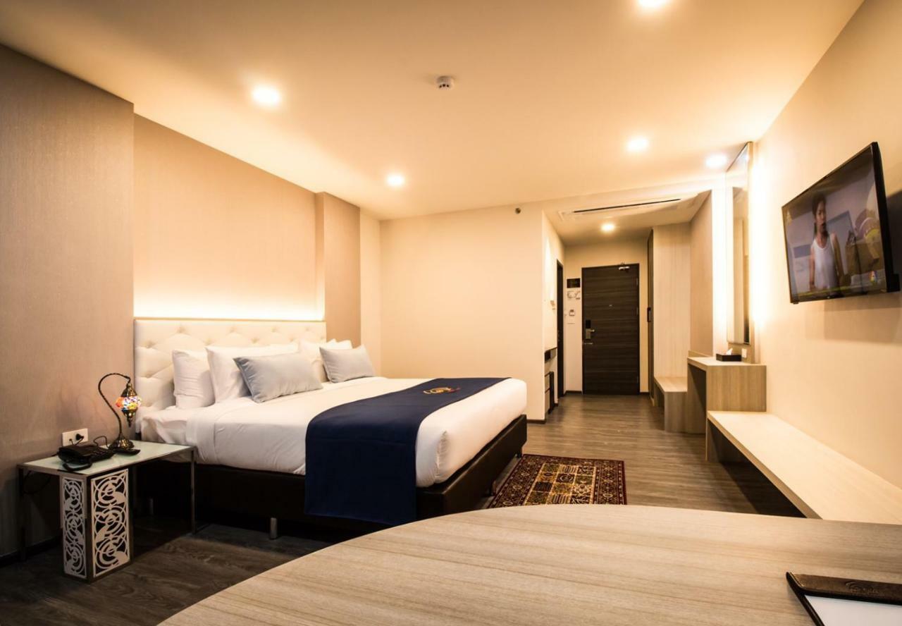 Alfahad Hotel Hat Yai Bagian luar foto